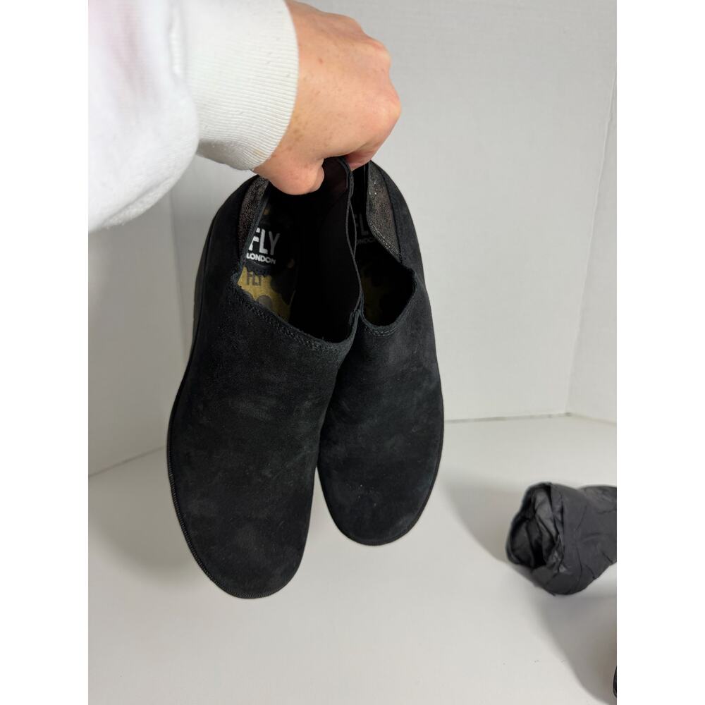 FLY LONDON Black/Pewter Suede Booties Wedge Womens Size 38 - Picture 8 of 8